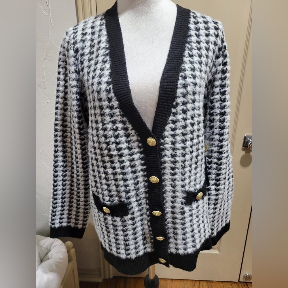 NWT Tahari Luxury Cardigan Size Medium